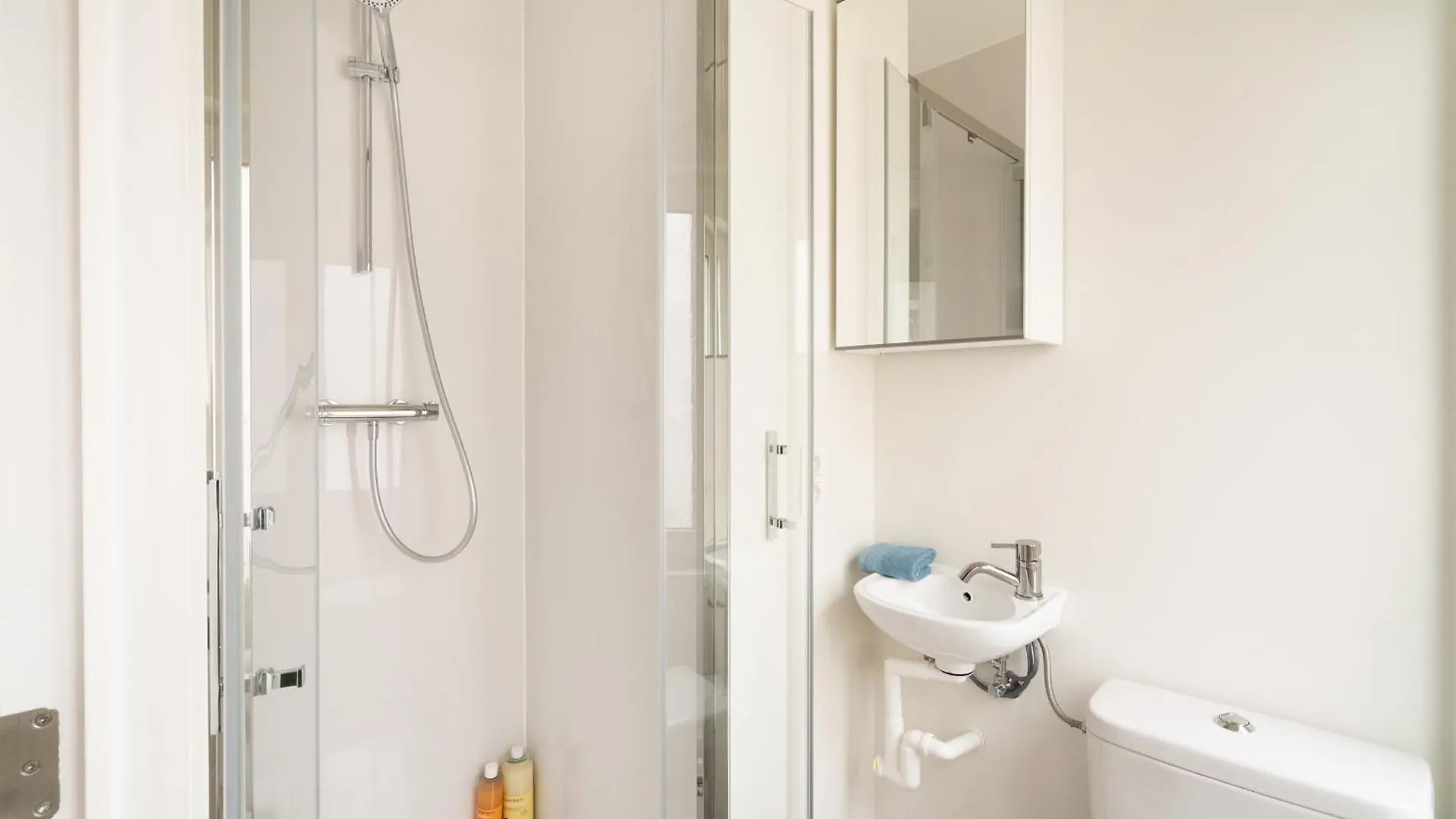 Cozy Antwerp City Apartments